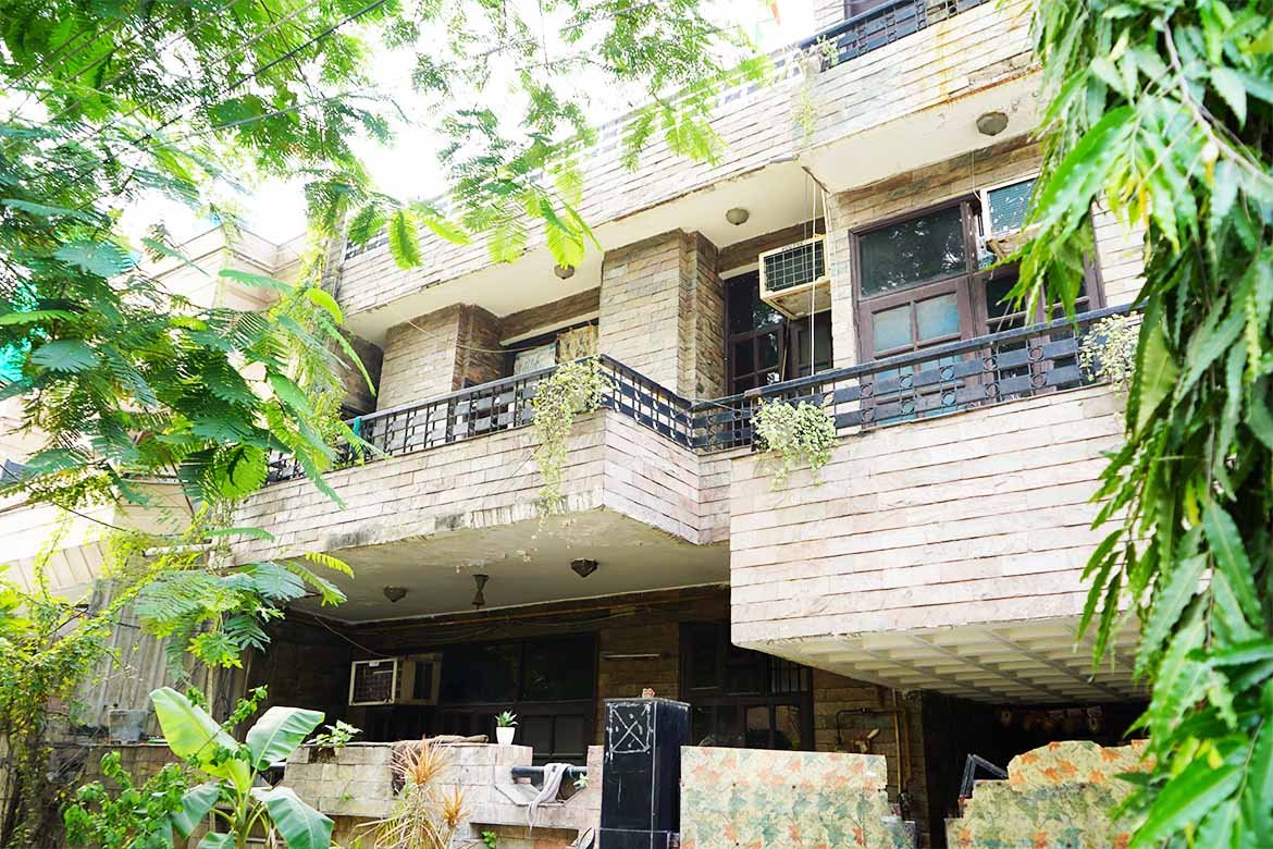 Affordable Boys Hostel in Sector 19 with Premium Facilities